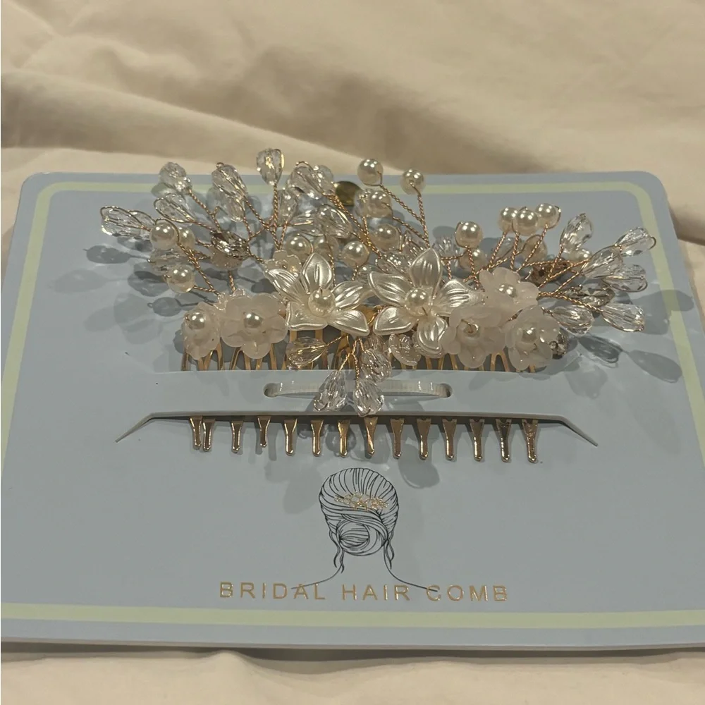 NWT Sincerely Jules Bridal Floral Pearl & Crystal Hair Comb - Gold & Ivory
